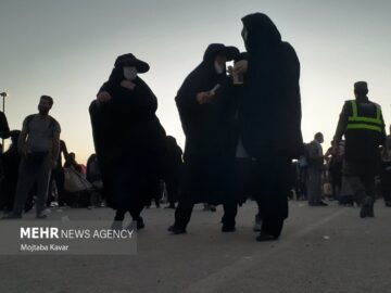 وضعیت تردد در مرز مهران طی شامگاه دوشنبه