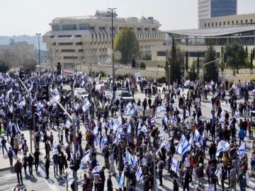 موج اعتراضات نزدیک وزارت جنگ شد؛ بازداشت ده‌ها صهیونیست