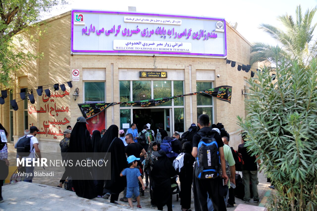 آغاز موج بازگشت زائران اربعین از امن‌ترین گذرگاه غرب کشور