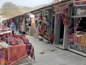 نورآباد نیازمند ایجاد بازارچه دائمی صنایع‌دستی است