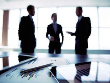 چند رایزن بازرگانی داریم؟