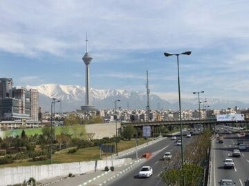 ترافیک در همه معابر و بزرگراه‌های تهران روان و عادی است