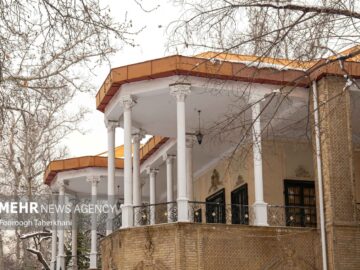 بازگشایی کاخ نیاوران و صدور سند هشت بهشت اصفهان