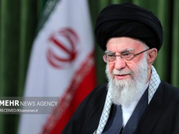 رهبر انقلاب در پیامی درگذشت احمد توکلی را تسلیت گفتند