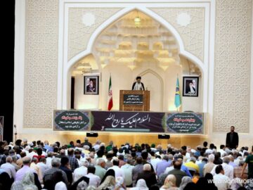 امروز حفظ وحدت امت اسلامی و استقامت در برابر دشمنان ضروری است