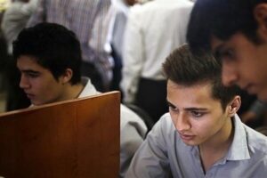 مهاجرت تحصیلی به امید پزشک شدن؛از کمبود بودجه تا افسردگی پشت کنکوری ها