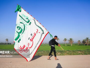 پیمودن مسیر عشق به امام حسین(ع) خستگی ندارد