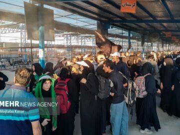 ۶ هزار نفر در هر ساعت از مرز مهران تردد می‌کنند