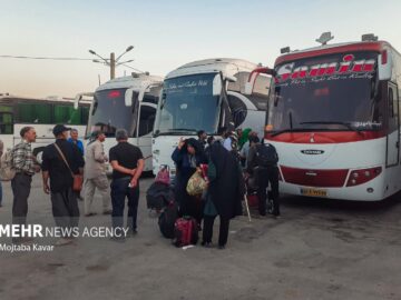 مشکلی برای تامین اتوبوس در پایانه برکت مهران وجود ندارد
