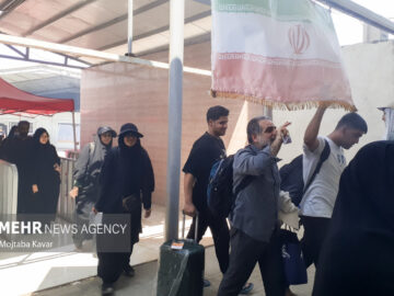 وضعیت تردد در مرز مهران؛ عصر چهارشنبه ۲۲ مرداد