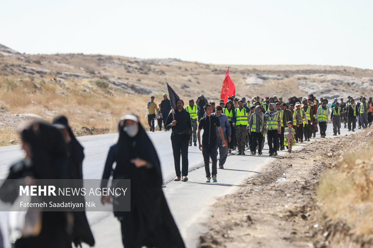 پایتخت معنوی ایران در آستانه میزبانی بزرگ؛ همه شهر پای کار امام رضا(ع)