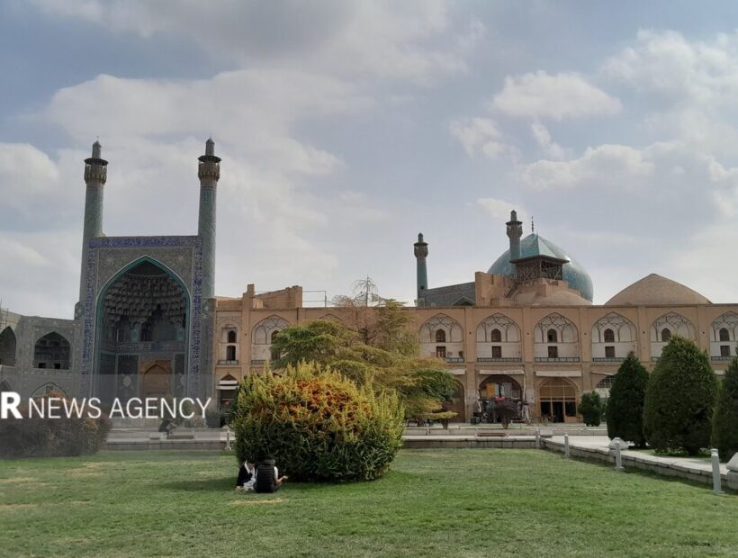 کیفیت هوای اصفهان قابل قبول است