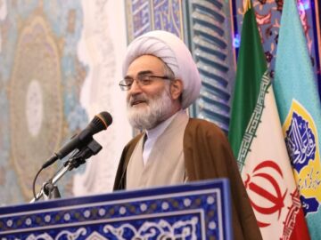 آیت‌الله فلاحتی: وحدت ملی رمز ماندگاری انقلاب اسلامی است