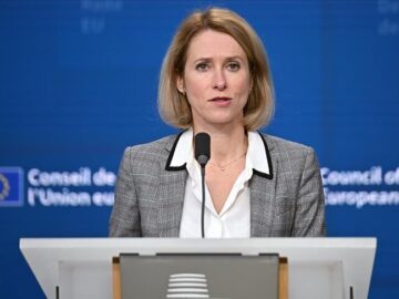 کالاس: «پوتین» بدون هیچ تعهدی آلاسکا را ترک کرد