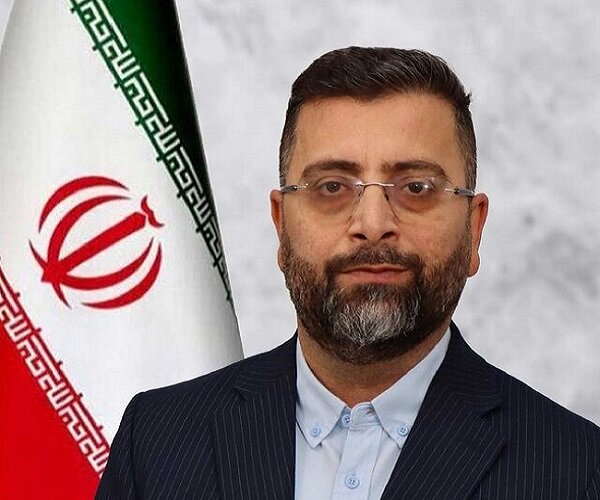 رایگانی: ۱۳ کیلو طلای قاچاق توقیف شده تحویل مراجع ذیصلاح شد
