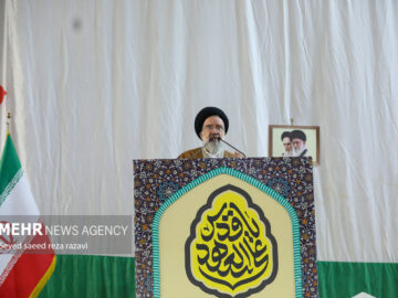 آیت الله خاتمی: پیامبر نسخه حیات بخش زندگی بشر است