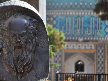 عطار نیشابوری چه توصیفی از امام حسین (ع) دارد؟؛ نخستین رباعی عاشورایی
