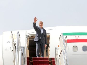 رئیس‌جمهور اسلام‌آباد را به مقصد تهران ترک کرد
