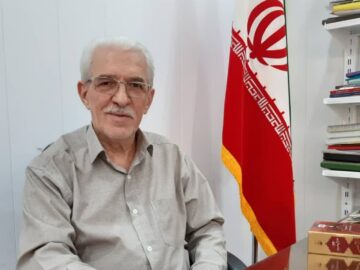 استکبار از تصور واهی “گوش به فرمانی” ملت سیلی خورد