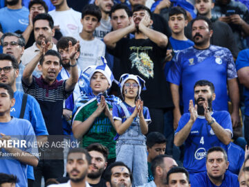مدیران استقلال از دشمن هم بدتر هستند؛ حاضرم با آنها مناظره کنم
