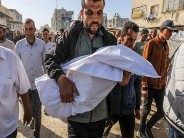 شهادت کودک فلسطینی در صف انتظار غذا به دست تک‌تیرانداز صهیونیست+عکس
