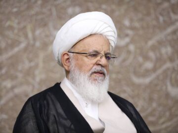 دولتمردان از سیره شهیدان باهنر و رجایی الهام بگیرند