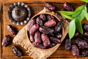 پروانه بهره برداری واحد بسته بندی خرما در شاهرود صادر شد