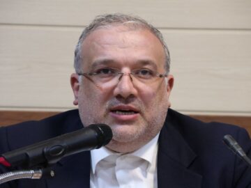 موسوی: حذف چهار صفر از پول ملی قیمت‌ها را تغییر نمی‌دهد
