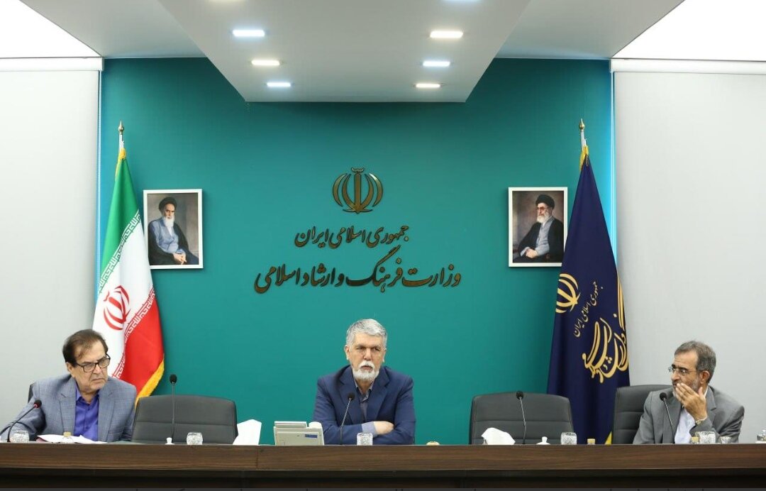 از توجه دیرهنگام وزیر به سندهای هنر تا جنجالی که یک کارتون به پا کرد!