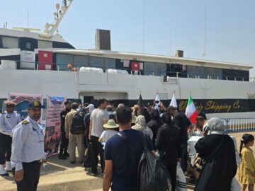 آغاز تردد دریایی زائران اربعین از بندر خرمشهر به بصره