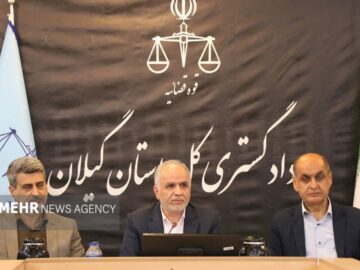 وزیر دادگستری: پرهیز از جزیره‌ای عمل کردن مسئولان ضروری است