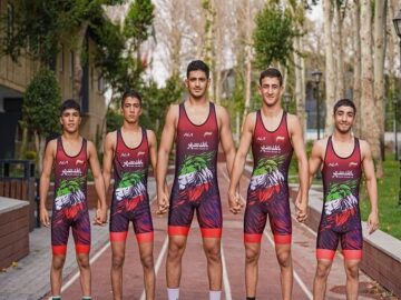 ۳ کشتی‌گیر در مرحله نیمه نهایی قهرمانی جهان
