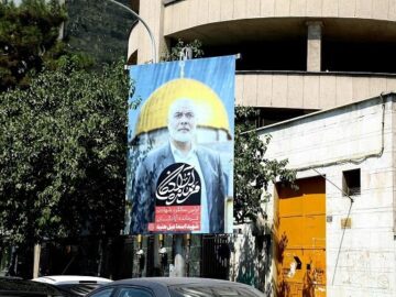 اکران شهری تصویر «فرمانده آزادگان» در تهران
