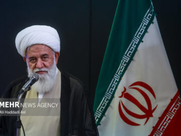 آیت‌الله رشاد: جوانان قربانی غفلت‌های ما شدند