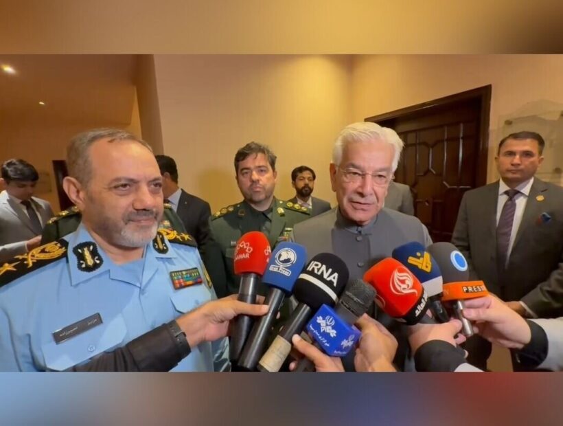 وزیردفاع پاکستان:خواستارمشارکت بادوام با ایران برای‌صلح منطقه‌ای هستیم
