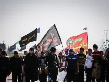 اعزام ۱۳۲ نفر از دانشگاه علوم پزشکی کاشان به راهپیمایی اربعین