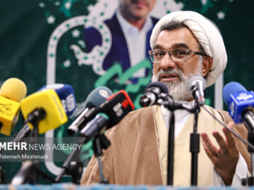 «خدمات متقابل ایران و افغانستان» را بنویسیم؛ رجایی در مسیر ایران بزرگ