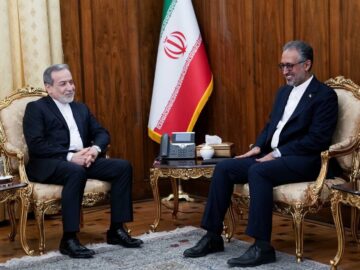 سفیر جدید جمهوری اسلامی ایران در لهستان با عراقچی دیدار کرد