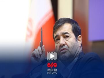 دنیامالی: ورزشگاه آزادی با سلام و صلوات درست نمی‌شود