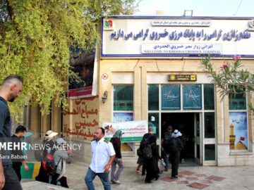 عبور ۷۰ هزار زائر در یک روز از مرز خسروی؛ تردد روان با وجود موج جمعیت