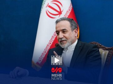 عراقچی: دکتر لاریجانی شخصیتی برجسته و باتجربه عرصه سیاست است