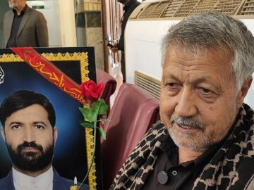 پدر شهید بسیجی زاهدان: حاضرم تمام فرزندانم را فدای اسلام و رهبری کنم