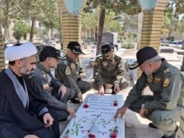 ادای احترام امیر خاموشی به مقام شهید «ایرج عیوضی»