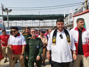رئیس جمعیت هلال احمر جمهوری اسلامی ایران وارد مرز مهران شد