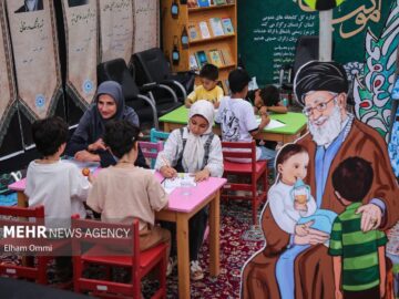 موکب کتاب حسینی مهیای خدمت به زائران اربعین حسینی