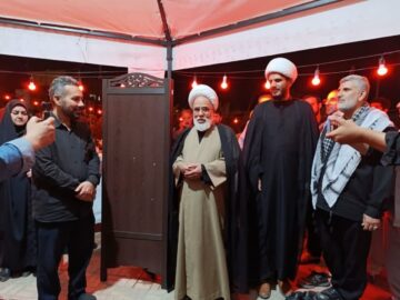 بازدید نماینده ولی فقیه در استان از موکب «زندگی با آیه‌ها» در قصرشیرین