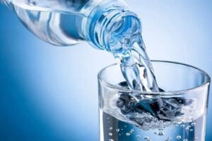 تلاش برای رفع قطعی آب در گیلاوند؛ تانکر تامین آب مستقر شد