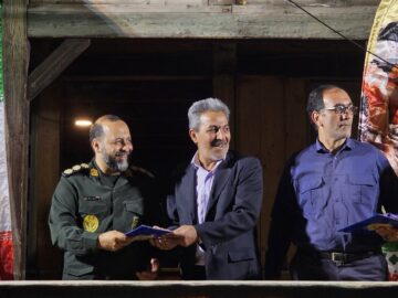 تقدیر از افسران جنگ نرم در شاهرود؛ آغاز رزمایش بزرگ محرومیت‌زدایی