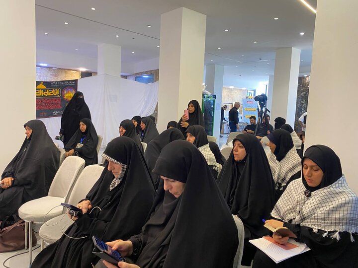 زن در میدان مقاومت نه‌تنها همراه، بلکه خود پیشرو است