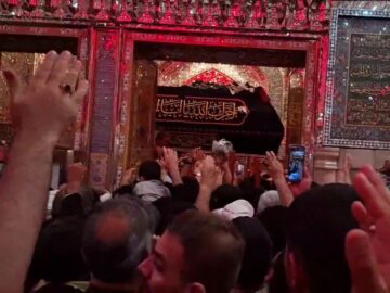 فریاد «مرگ بر اسرائیل» در حرم امیرالمومنین (ع)